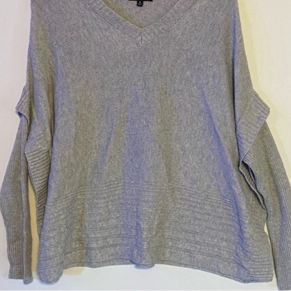 Gray cashmere blend oversize Fate sweater, medium but fits large.